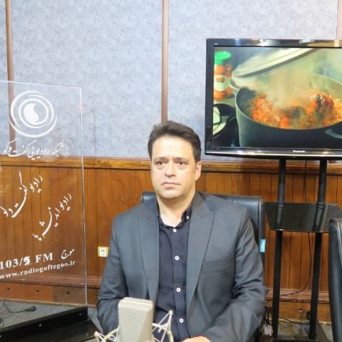 قیمت پایه مرغ حداقل باید چهار برابر قیمت فعلی باشد